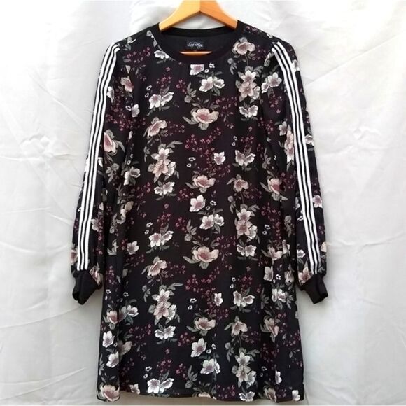 Love Reign dress striped sleeves - Picture 1 of 3